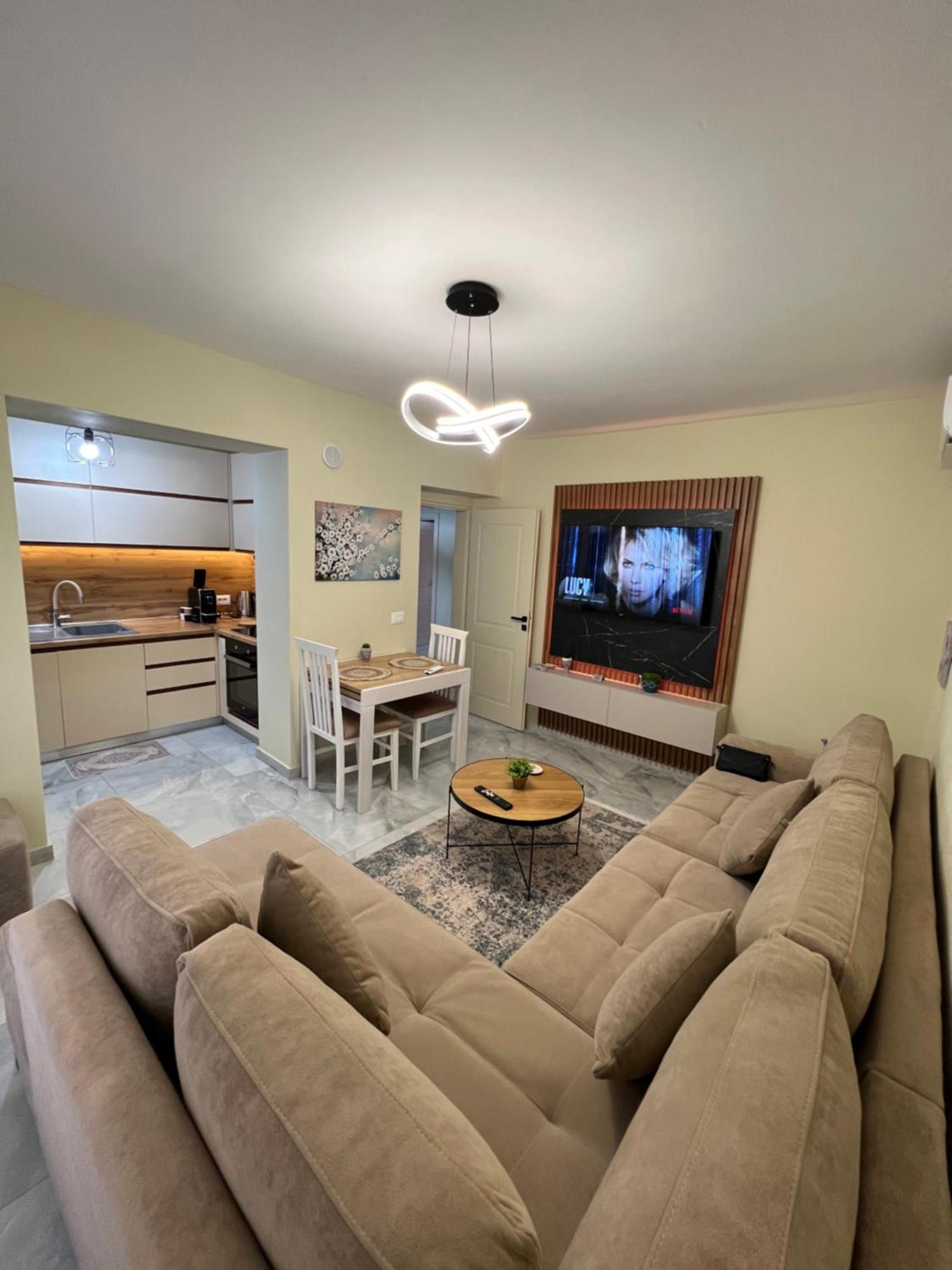 Downtown Deluxe Apartment Shkodër Eksteriør bilde
