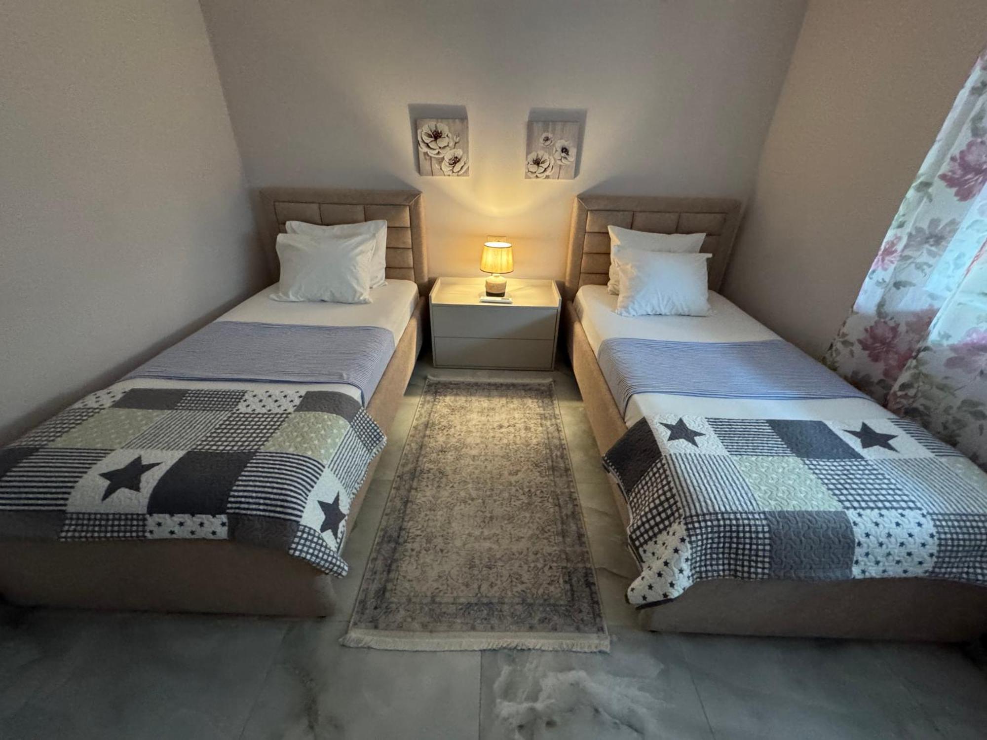 Downtown Deluxe Apartment Shkodër Eksteriør bilde